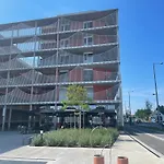 100 Qm Penthouse, Self-check-in, 2 Parkplaetze *