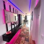 100 Qm Penthouse, Self-check-in, 2 Parkplaetze *