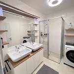 100 Qm Penthouse, Self-check-in, 2 Parkplaetze * Graz