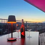 100 Qm Penthouse, Self-check-in, 2 Parkplaetze Apartamento