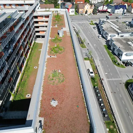 アパート 100 Qm Penthouse, Self-check-in, 2 Parkplaetze *