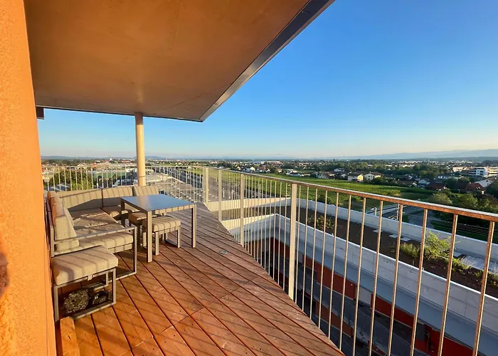 Apartamento 100 Qm Penthouse, Self-check-in, 2 Parkplaetze