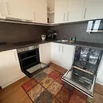 شقة 100 Qm Penthouse, Self-check-in, 2 Parkplaetze غراتس