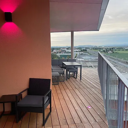 100 Qm Penthouse, Self-check-in, 2 Parkplaetze Apartmán Štýrský Hradec
