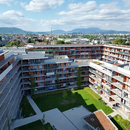 100 Qm Penthouse, Self-check-in, 2 Parkplaetze Graz