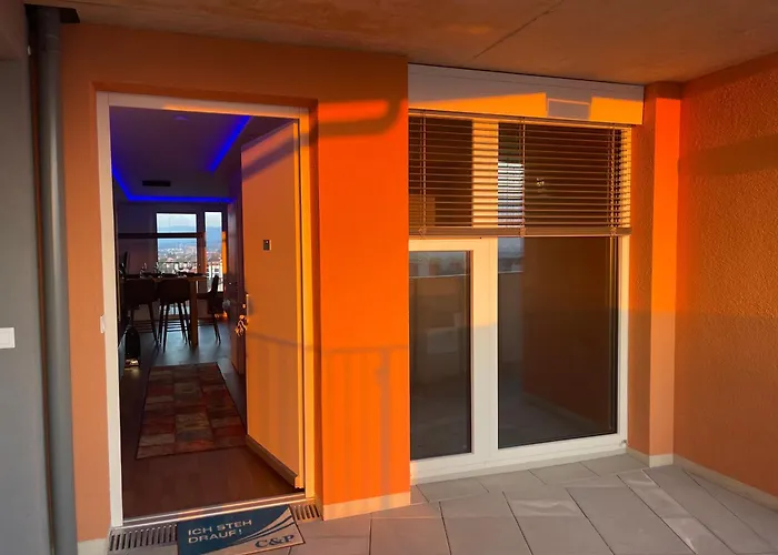 Apartamento 100 Qm Penthouse, Self-check-in, 2 Parkplaetze *