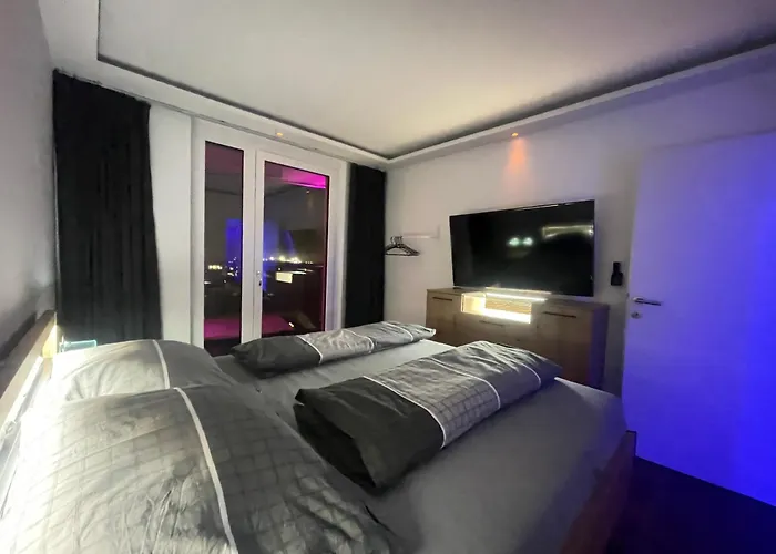 100 Qm Penthouse, Self-check-in, 2 Parkplätze