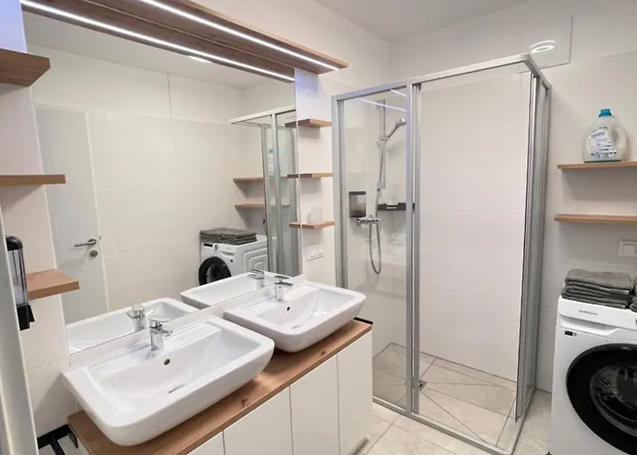 100 Qm Penthouse, Self-check-in, 2 Parkplaetze * غراتس