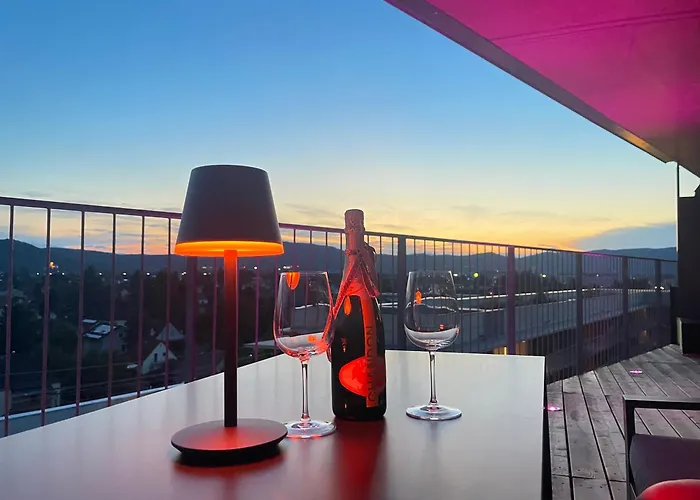 100 Qm Penthouse, Self-check-in, 2 Parkplaetze Apartamento